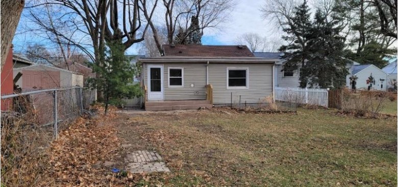 1722 Sheridan Dr Madison, WI 53704 by First Weber Real Estate $189,900