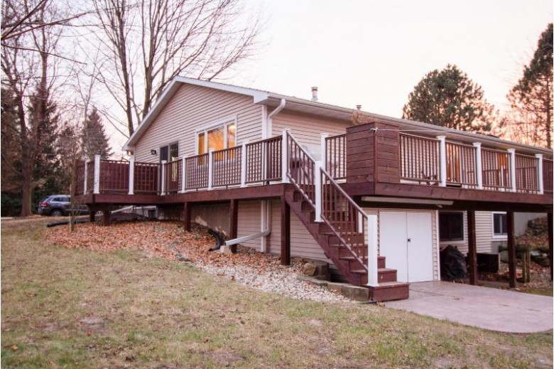 8692 Airport Rd, Middleton, WI by The Mcgrady Group, Llc $449,000