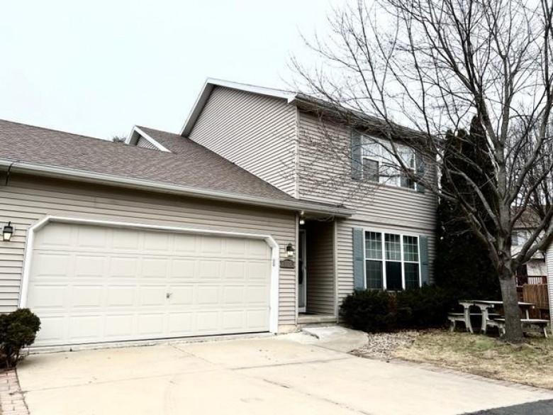 5178 Ridge Oak Dr Madison, WI 53704-8567 by Oneplus Realty Team $299,900