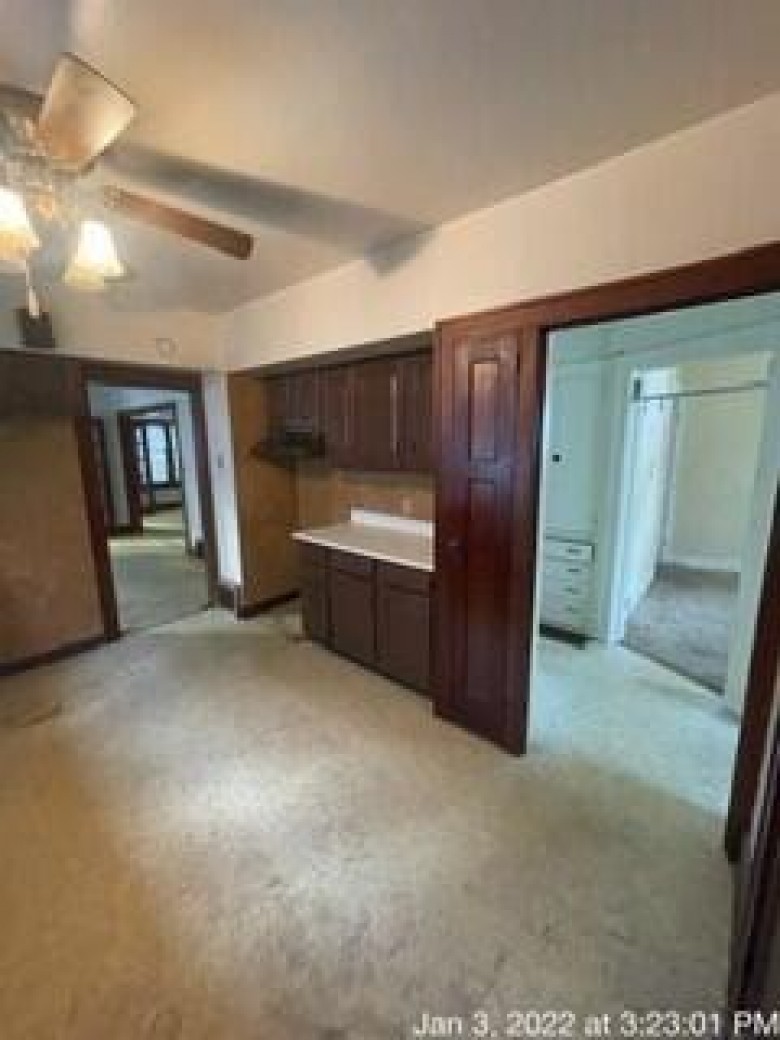 2006 N 56th St Milwaukee, WI 53208-1608 by Realty Executives - Elite $109,900