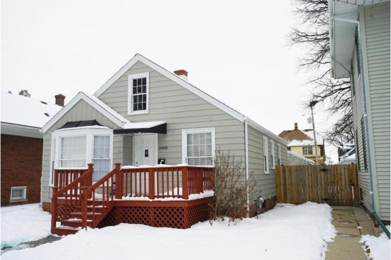 2400 St Clair St Racine, WI 53402 by Premier Point Realty Llc $144,900