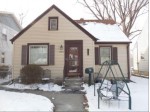 1321 S 115th St West Allis, WI 53214-2252 by Re/Max Realty Pros~milwaukee $249,000