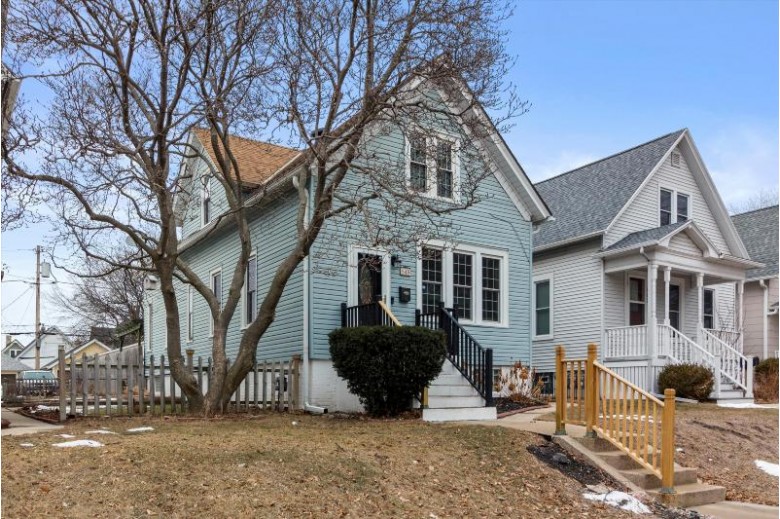 548 E Dover St Milwaukee, WI 53207 by Keller Williams Realty-Milwaukee North Shore $349,900