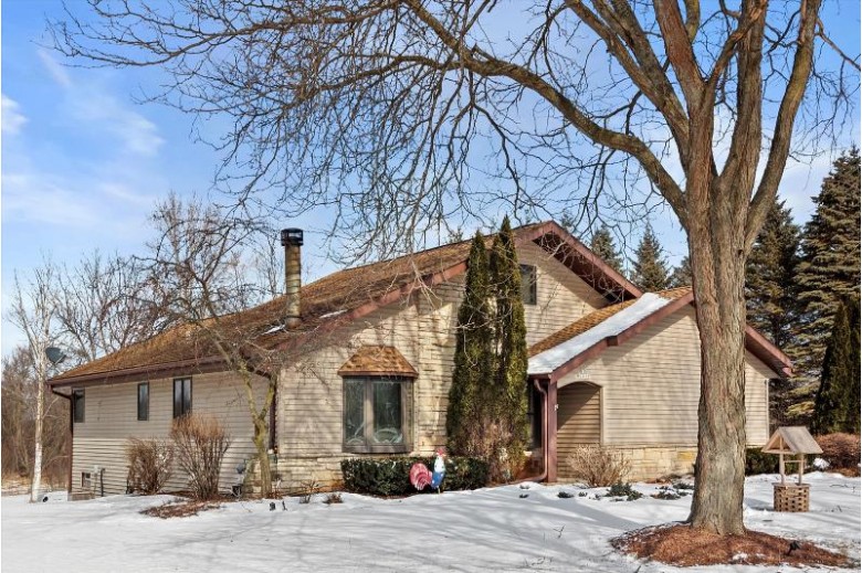 N80W23658 Plainview Rd, Lisbon, WI by Keller Williams Realty-Milwaukee North Shore $499,900