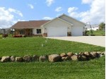 N1641 Fairview Ln Fort Atkinson, WI 53538 by Re/Max Preferred~ft. Atkinson $399,900