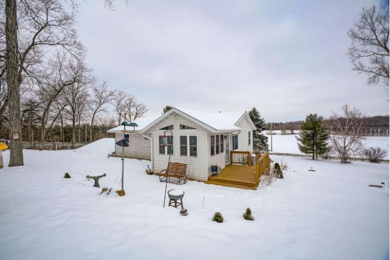 W7387 Patchin Rd, Pardeeville, WI by Century 21 Affiliated $265,000