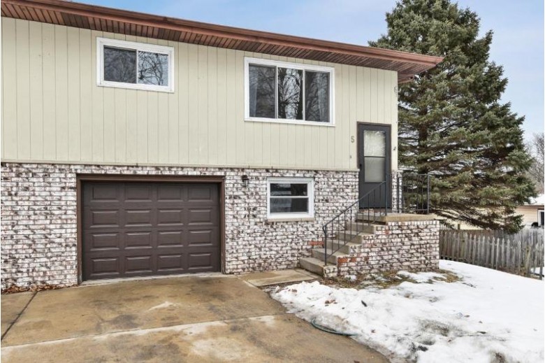 5 Della Ct, Madison, WI by Exp Realty, Llc $205,000