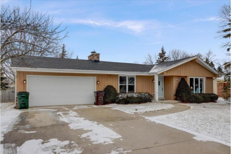 15410 W Elmont Ln, New Berlin, WI by First Weber Real Estate $349,900