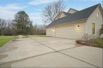 11713 N River Ridge Dr, Mequon, WI by Lake Country Flat Fee $769,900