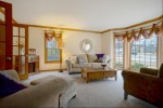 11713 N River Ridge Dr, Mequon, WI by Lake Country Flat Fee $769,900