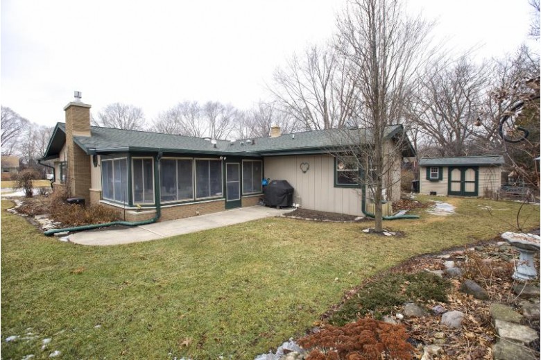 7560 S Mission Dr, Franklin, WI by Re/Max Realty Pros~milwaukee $325,000