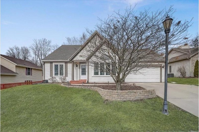 2718 Oakcrest Dr Waukesha, WI 53188-5965 by The Real Estate Center, A Wisconsin Llc $374,900