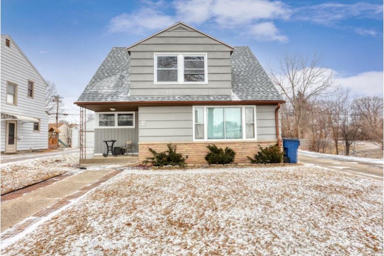 3162 S 72nd St Milwaukee, WI 53219-4047 by Rethought Real Estate $259,000