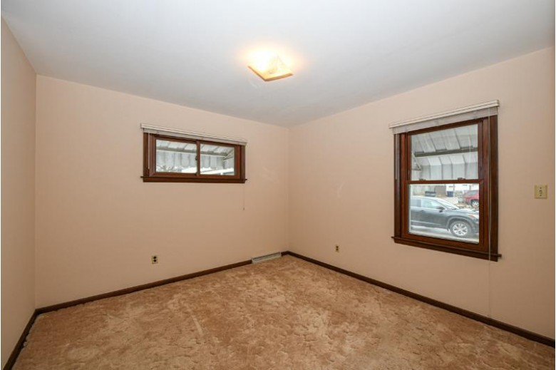 1115 E Holt Ave Milwaukee, WI 53207-3541 by Shorewest Realtors, Inc. $189,000