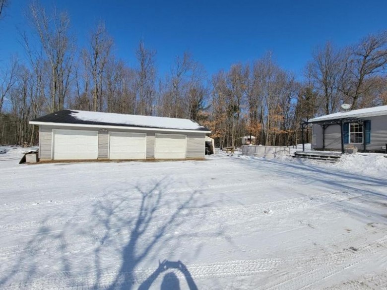 W12375 Akron Avenue Plainfield, WI 54966 by First Weber Real Estate $198,000
