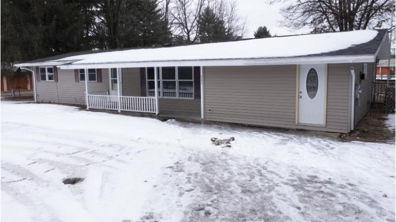 843 W Bannerman Avenue, Redgranite, WI by First Weber Real Estate $149,900