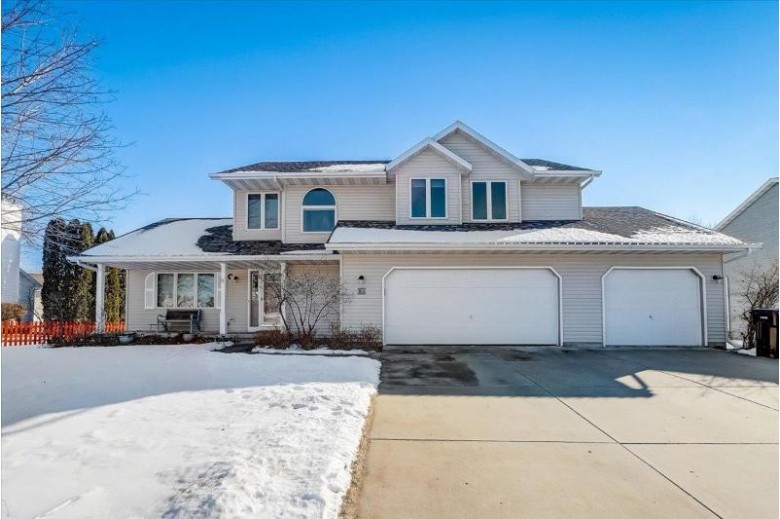 104 W Verleen Ave Waunakee, WI 53597 by Re/Max Preferred $475,000