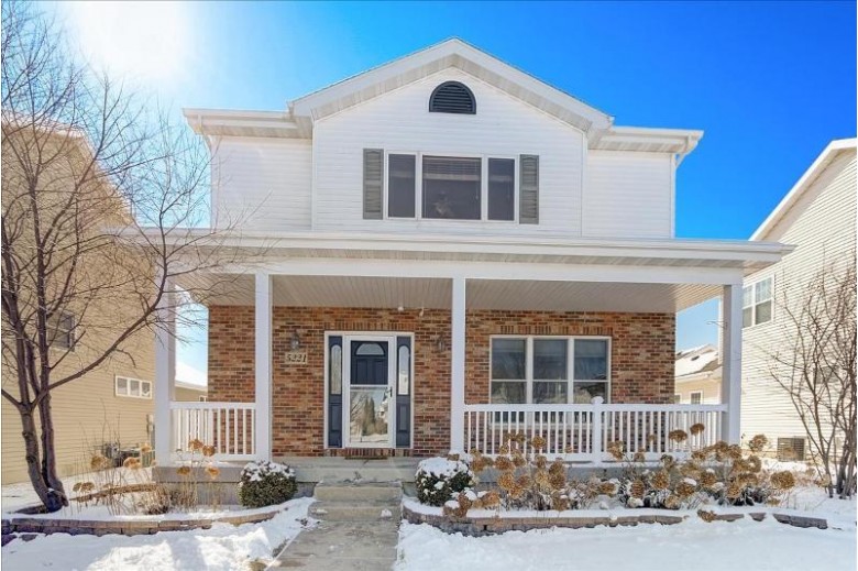 5221 Day Lily Pl, Fitchburg, WI by Realty Executives Cooper Spransy $419,900