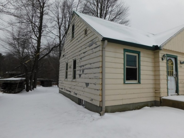 4340 Plover Road Wisconsin Rapids, WI 54494 by First Weber Real Estate $64,900
