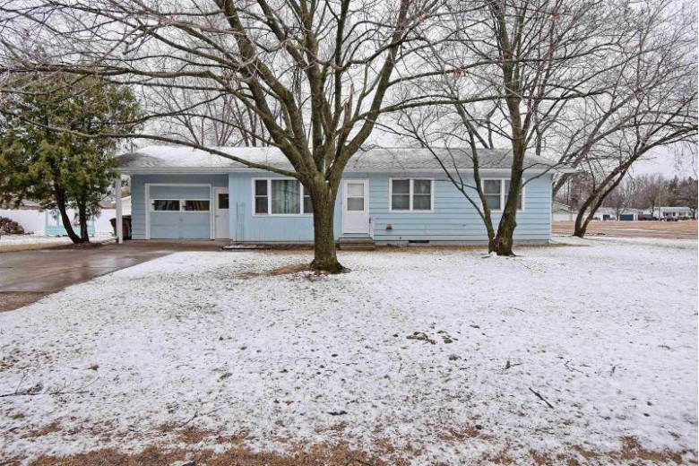 2000 Texas Avenue Stevens Point, WI 54481 by First Weber Real Estate $189,900