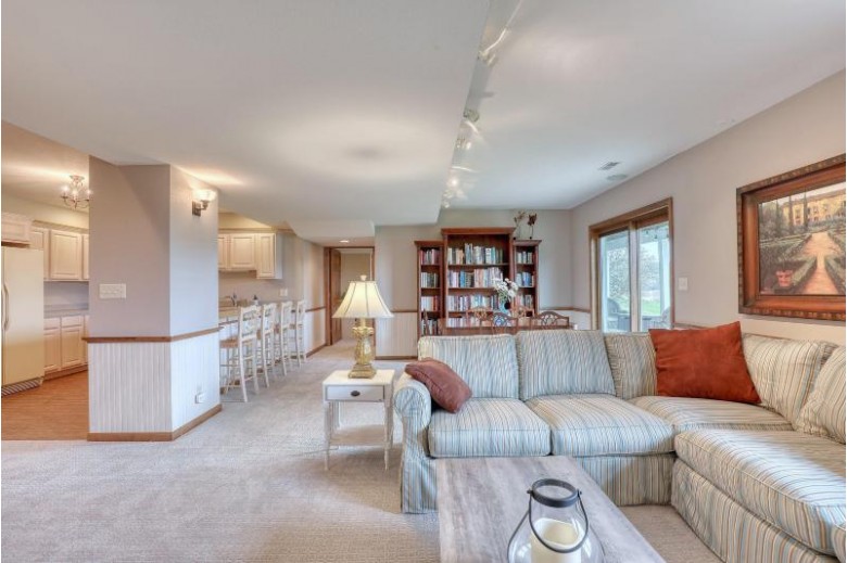 W282N4291 Somerset Ln Pewaukee, WI 53072-2261 by Realty Executives - Integrity $635,000