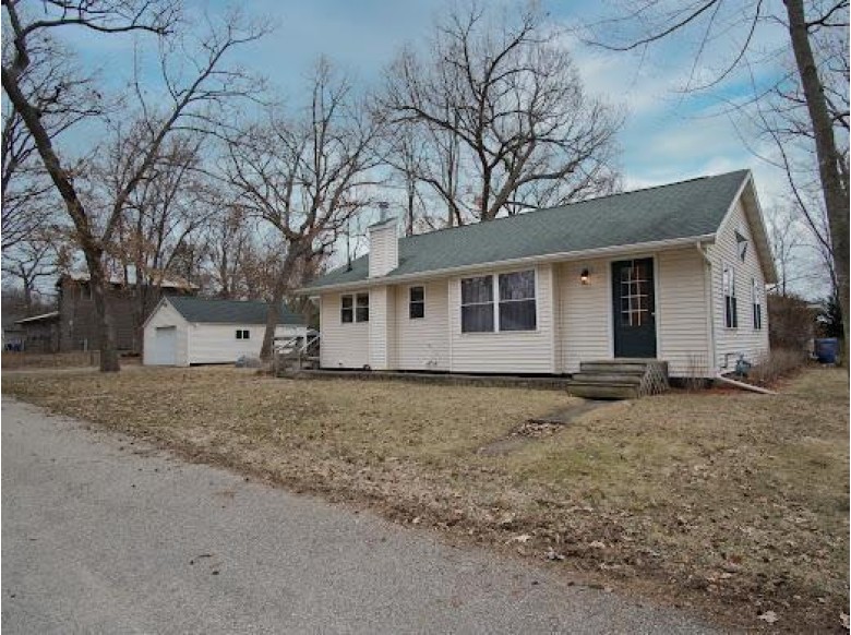 602 Shady Ln Pardeeville, WI 53954 by Tri-County Real Estate, Inc. $215,000
