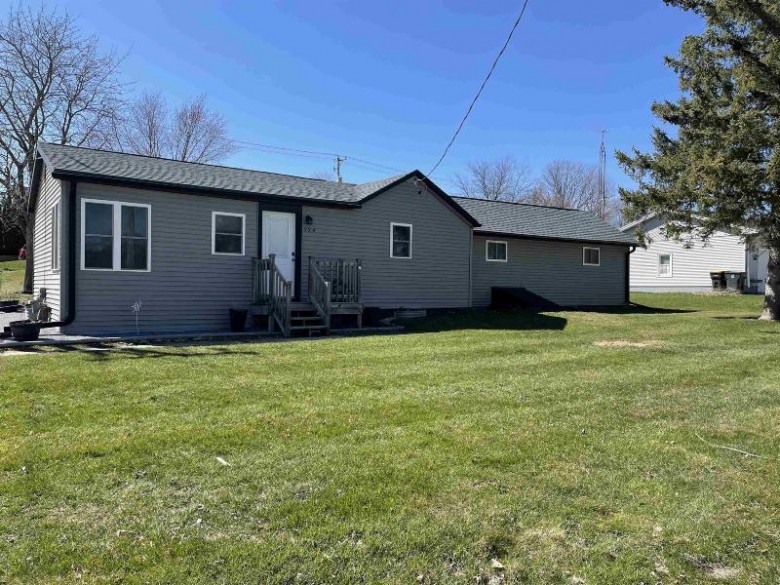 324 S Cedar St Horicon, WI 53032 by Re/Max Property Shop $149,000