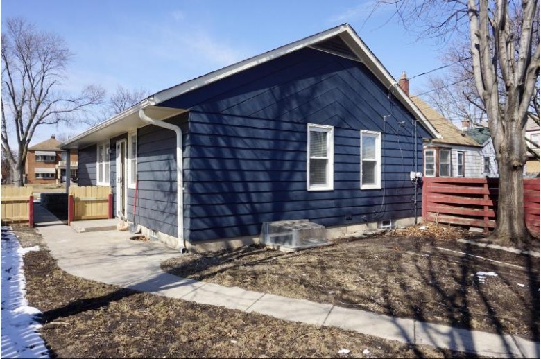 3524 N 58th Blvd, Milwaukee, WI by Milwaukee Flat Fee Homes $174,900
