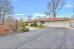 4515 Coral Dr, Brookfield, WI by Re/Max Lakeside-27th $419,900