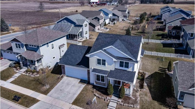 325 Fargo Tr, Middleton, WI by Spencer Real Estate Group $585,000