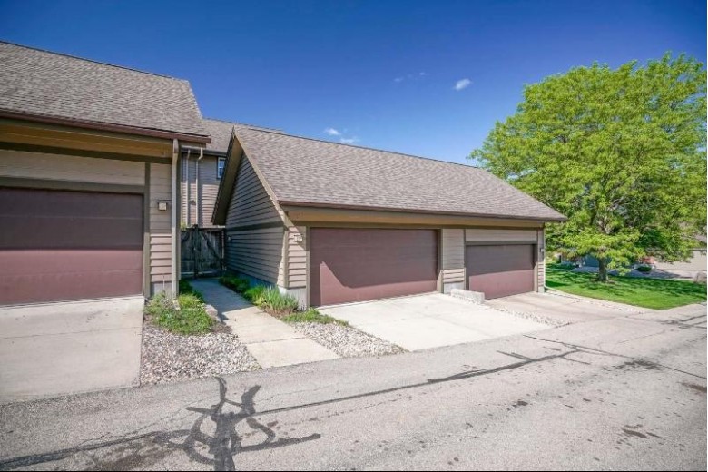 6763 Diversity Rd, Middleton, WI by Signature Real Estate Llc $399,900