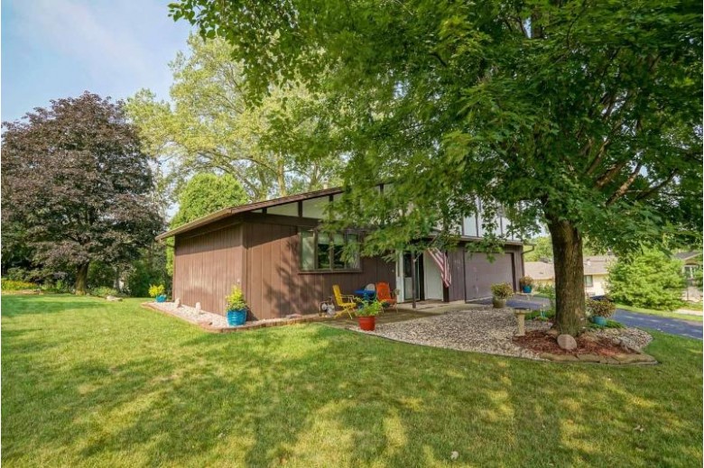 2814 Grandview Blvd, Madison, WI by First Weber Real Estate $370,000
