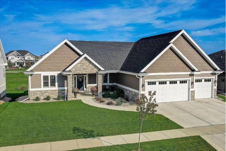 804 Lynn St, Waunakee, WI by Re/Max Preferred $789,000