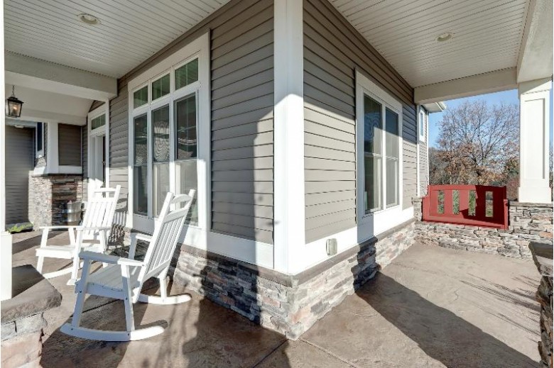 6400 Nature Cove Tr Waunakee, WI 53597 by Restaino & Associates Era Powered $789,900