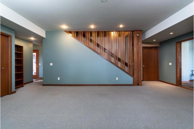3324 Prairie Glade Rd, Middleton, WI by Sprinkman Real Estate $775,000