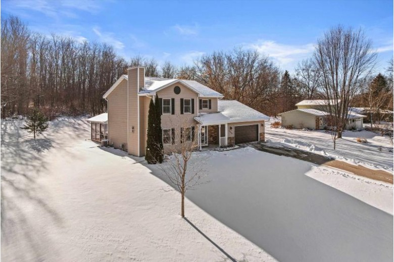 5229 Dommers Dr, Fitchburg, WI by Re/Max Preferred $579,900