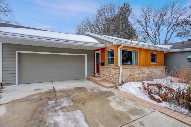 5805 Bartlett Ln Madison, WI 53711 by Coldwell Banker Success $299,900