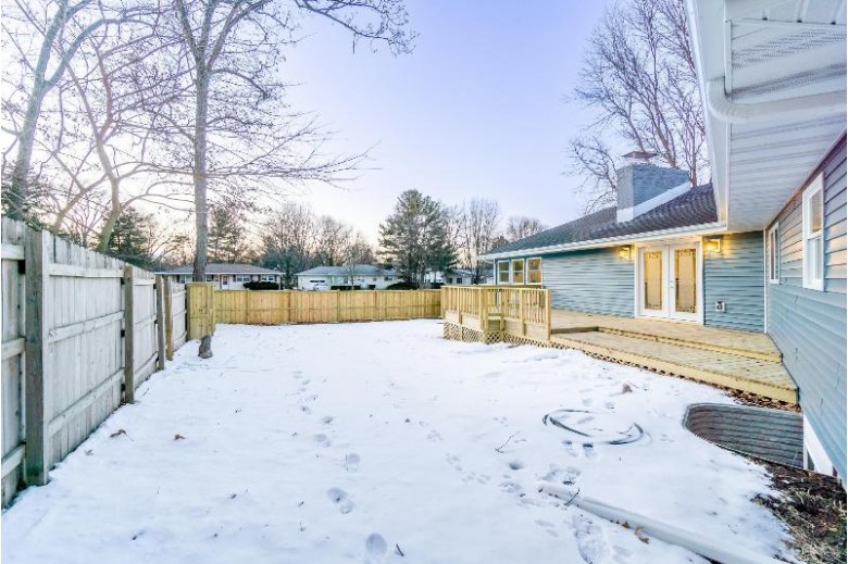 442 Agnes Dr Madison, WI 53711 by Keller Williams Realty $533,000