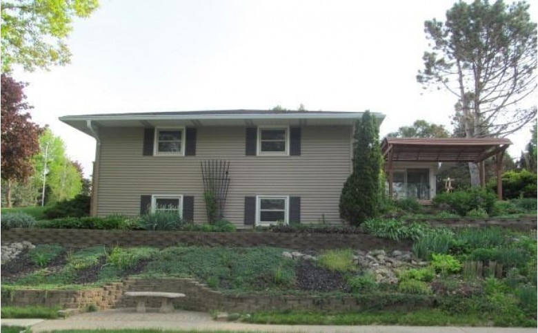 3401 Bauer Ct Middleton, WI 53562 by First Weber Real Estate $424,900