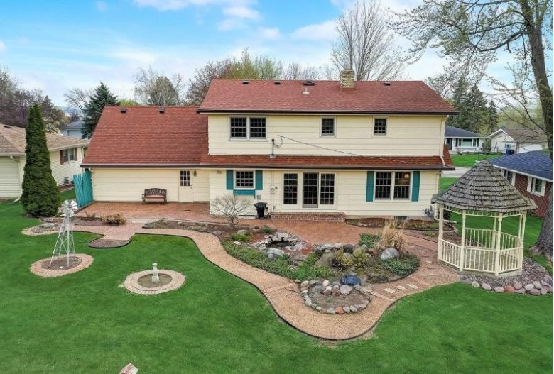 419 Patrick Ave, Waunakee, WI by Re/Max Preferred $399,900