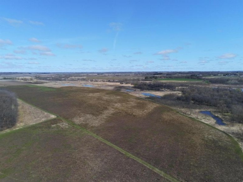 40.02 AC W Plymouth Church Rd, Janesville, WI by Weiss Realty Llc $199,900