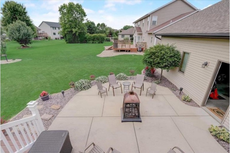 1360 Circle Dr Sun Prairie, WI 53590 by Century 21 Affiliated $475,000