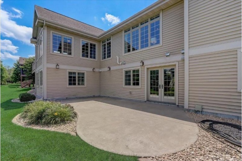 1704 Dunwoody Ln Waunakee, WI 53597 by Re/Max Preferred $724,900