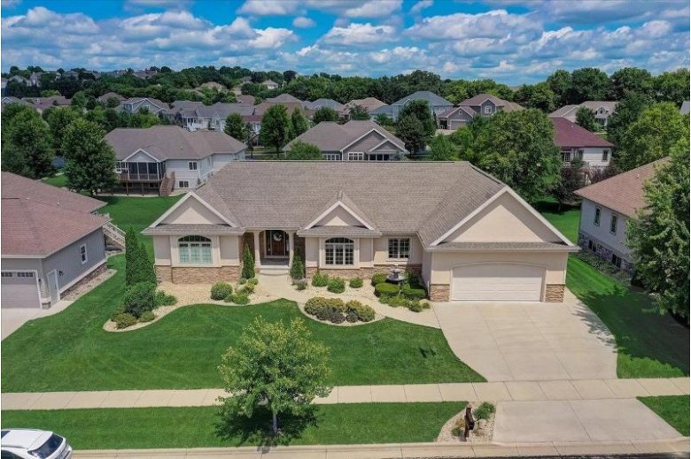 1704 Dunwoody Ln Waunakee, WI 53597 by Re/Max Preferred $724,900