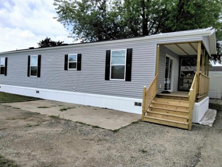 525 Main St 2 Montello, WI 53949 by Cotter Realty Llc $88,500