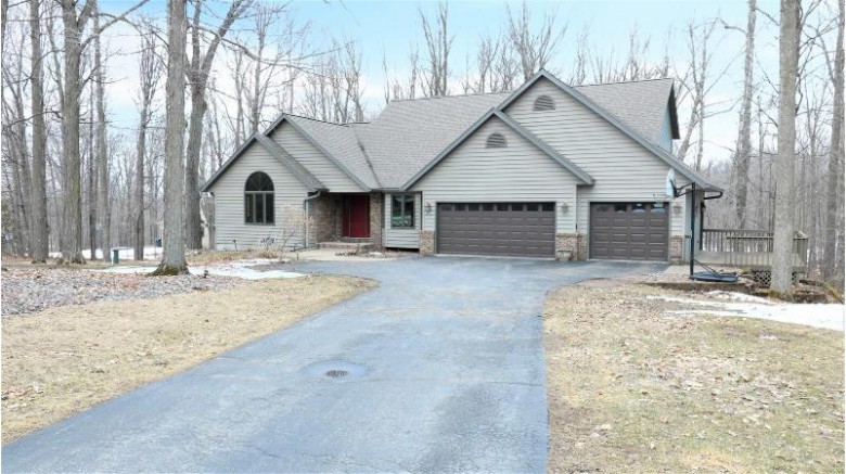 223920 Laurie Ann Lane, Wausau, WI by Re/Max Excel $424,900