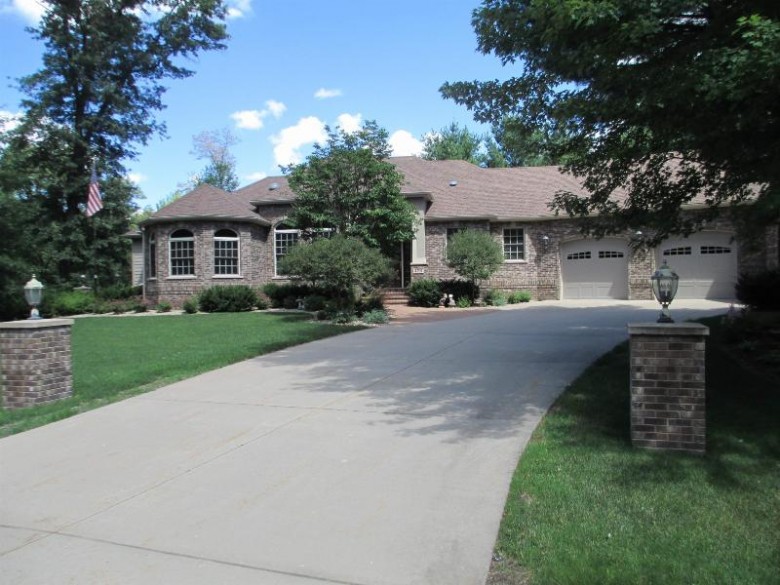 4701 Beaver Dam Road, Stevens Point, WI by First Weber Real Estate $619,900