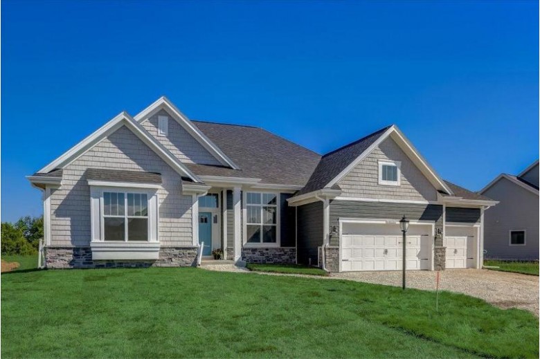 N46W22347 Boxleaf Ln Pewaukee, WI 53072 by Re/Max Realty Pros~hales Corners $699,900