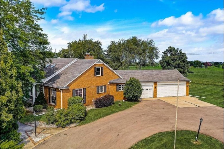 1572 Indian Hill Dr Grafton, WI 53024-9419 by First Weber Real Estate $489,000