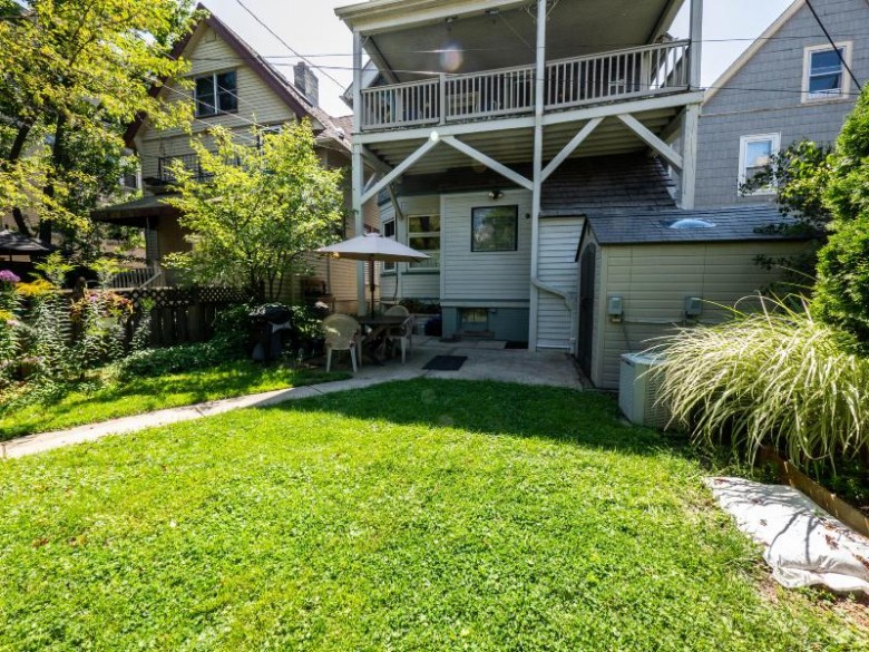 1612 E Irving Pl, Milwaukee, WI by Redefined Realty Advisors Llc $374,900
